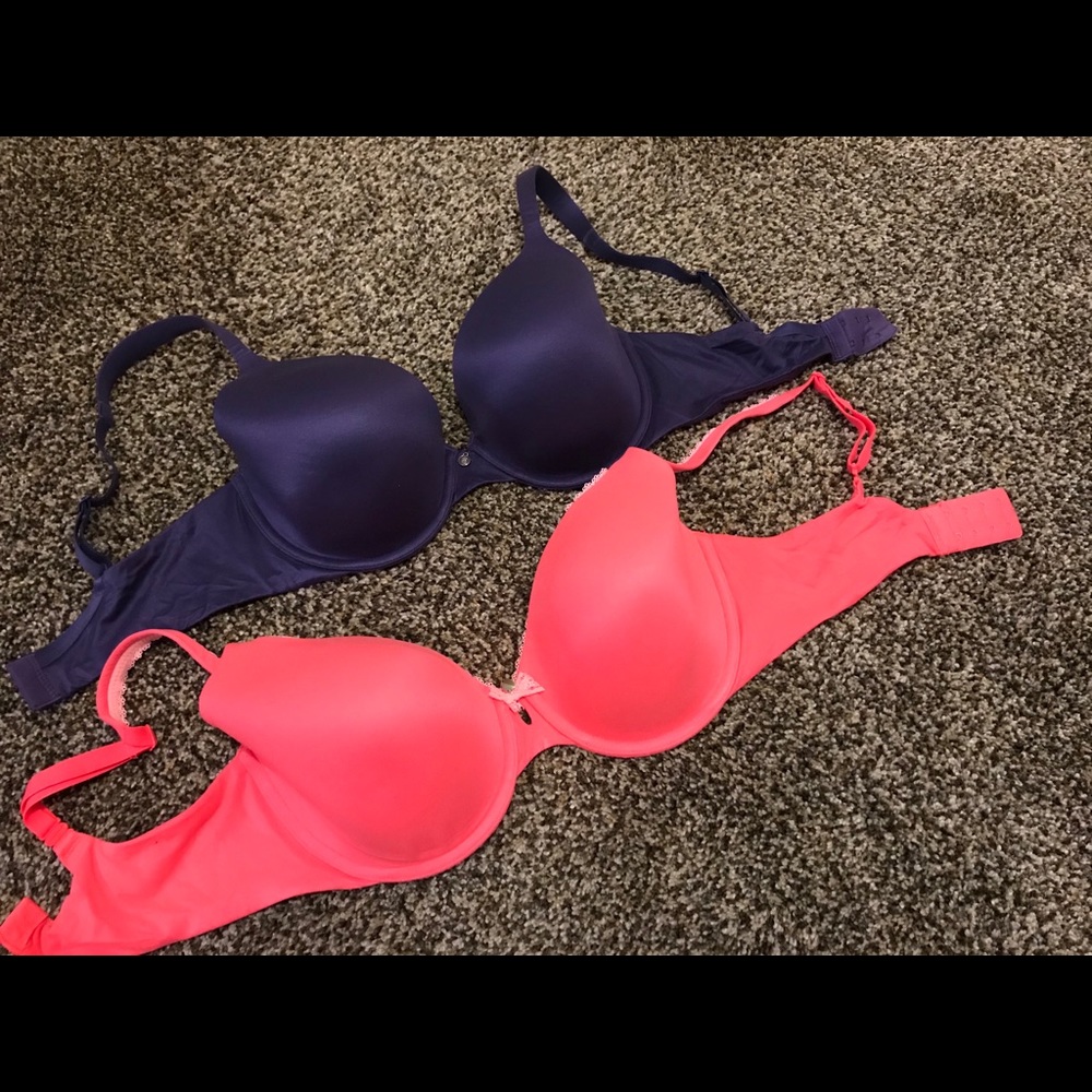 Victoria’s Secret Bra 2 Bras 34D & 34DD